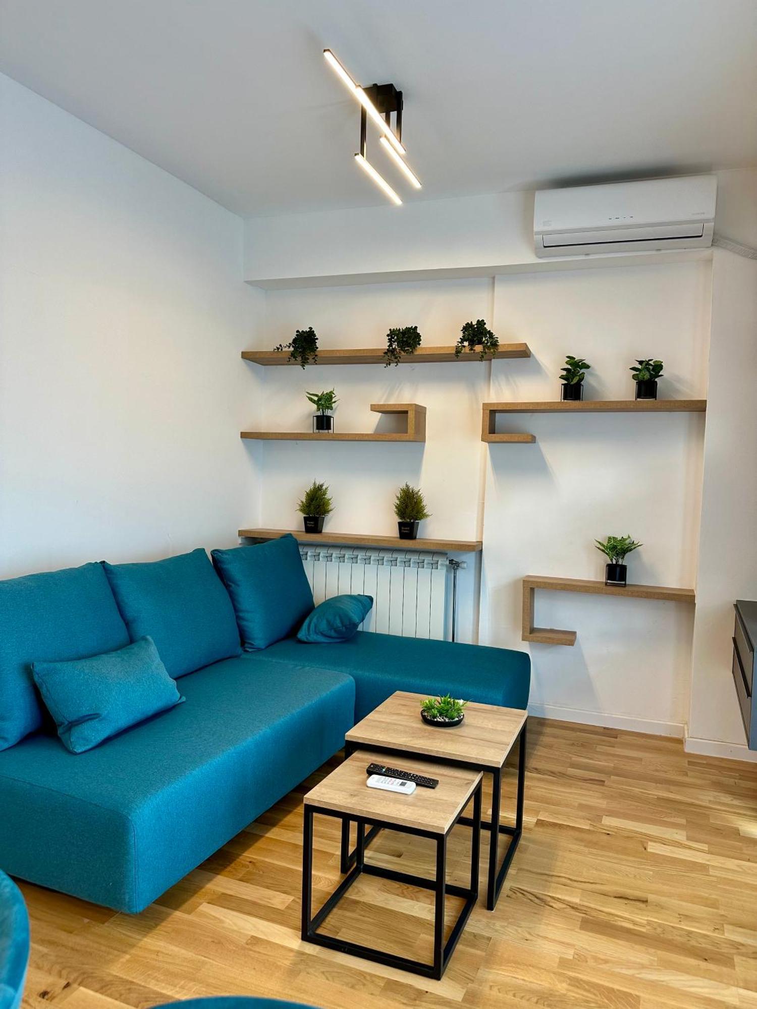 Downtown Riverside Apartments Скопье Экстерьер фото