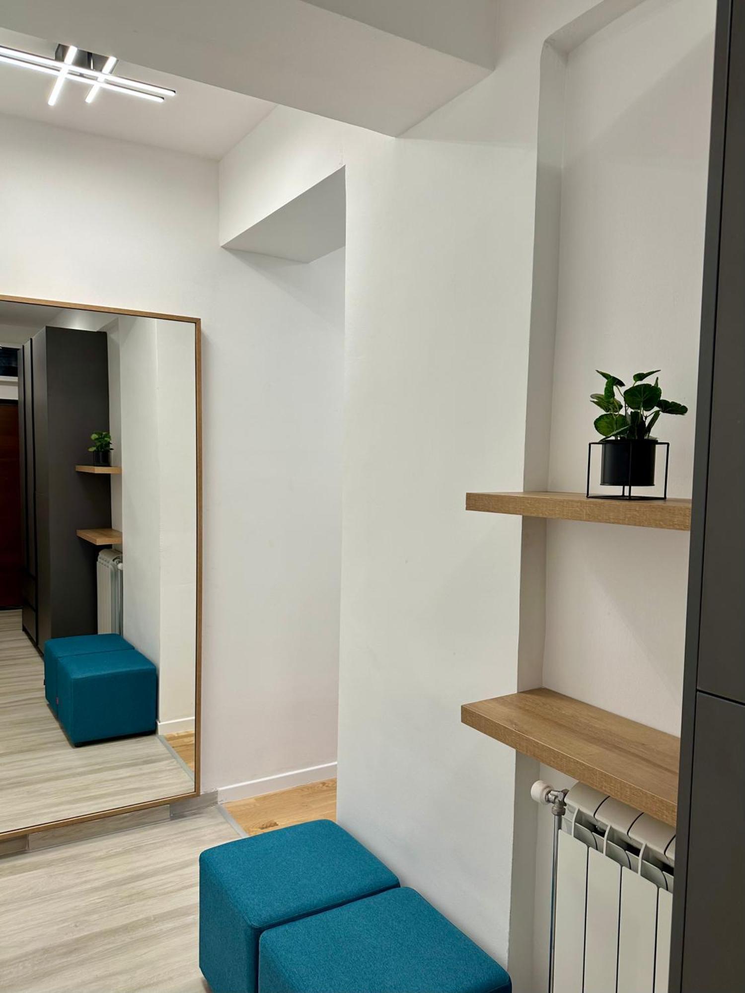 Downtown Riverside Apartments Скопье Экстерьер фото